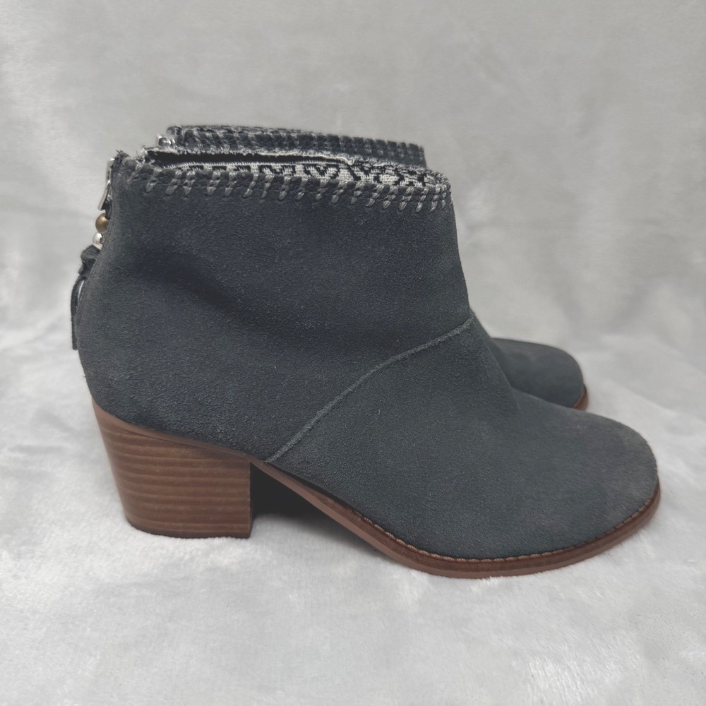 TOMS Leila Suede Ankle Boots Grey Tassel Back Zip Stacked Heel Womens Size 5